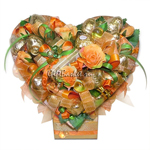 Букет из конфет "Оранжевое сердце"